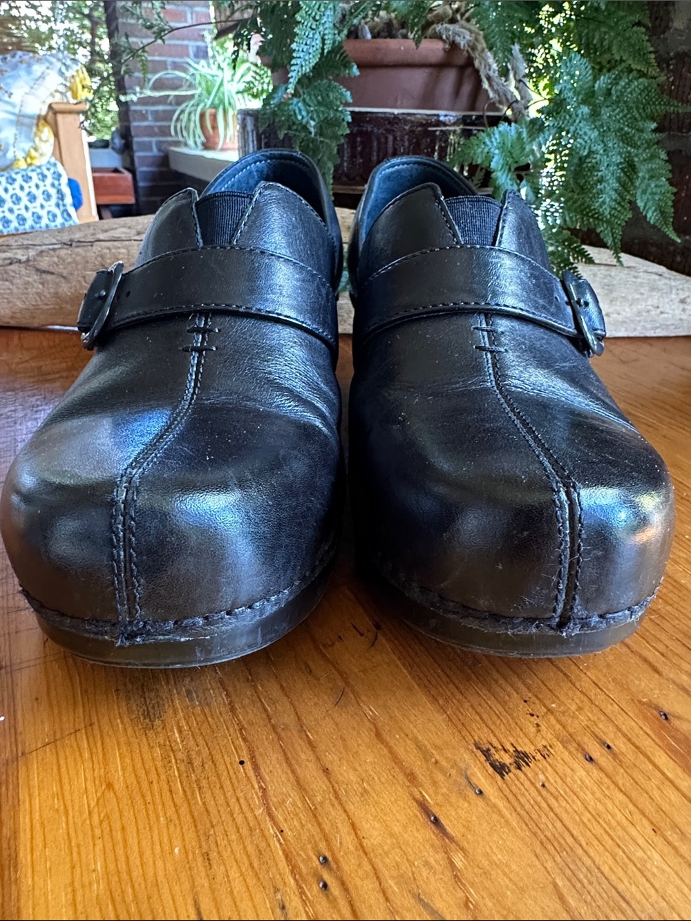 Dansko Tamara black leather side buckle slip
on clog. Size Euro 40/USA 10 - Picture 9 of 12